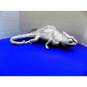 NEW Iguana Chameleon Lizard Figurine Statue Home Decor Reptiles